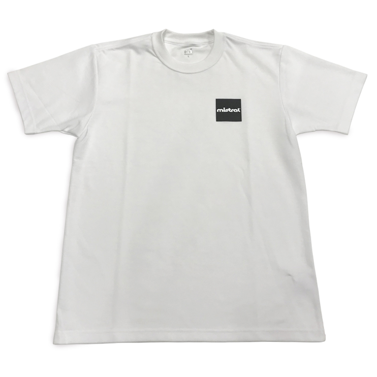 男女兼用日本製機能Tシャツ「ミストラル ユニセックス 半袖 T シャツ - エブリー - （ホワイト）」フロントデザイン。左胸にブランドロゴ入り。